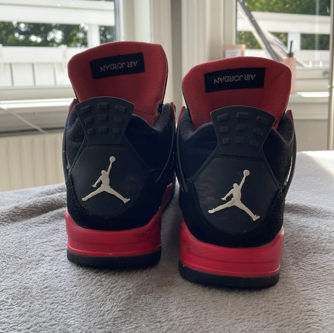 Jordan 4s  - 90