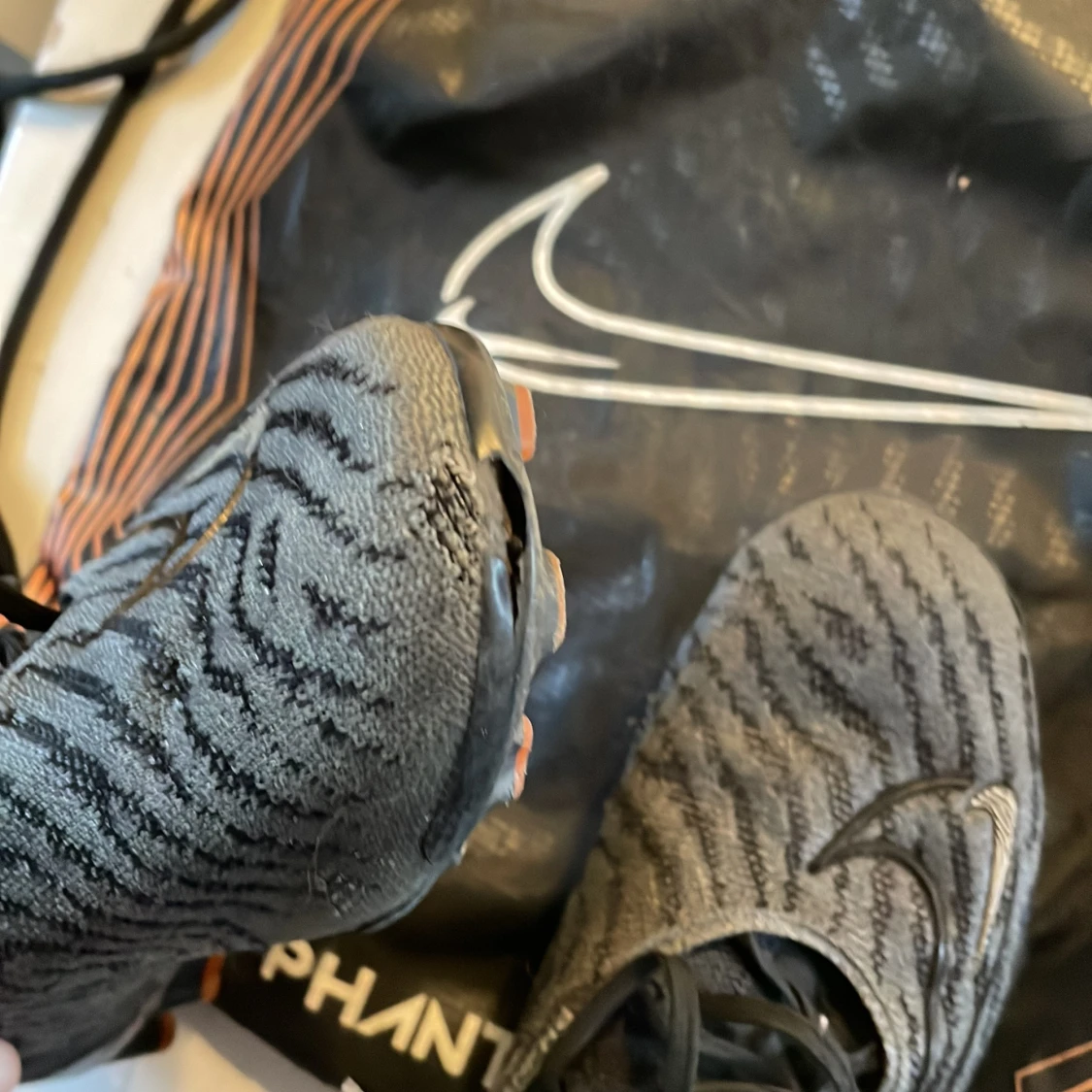 Fotbollskor st 40 - 92