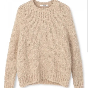 Stickad tröja - Stickad tröja från Sibin Linnebjerg. Samma som första bilden fast i vit