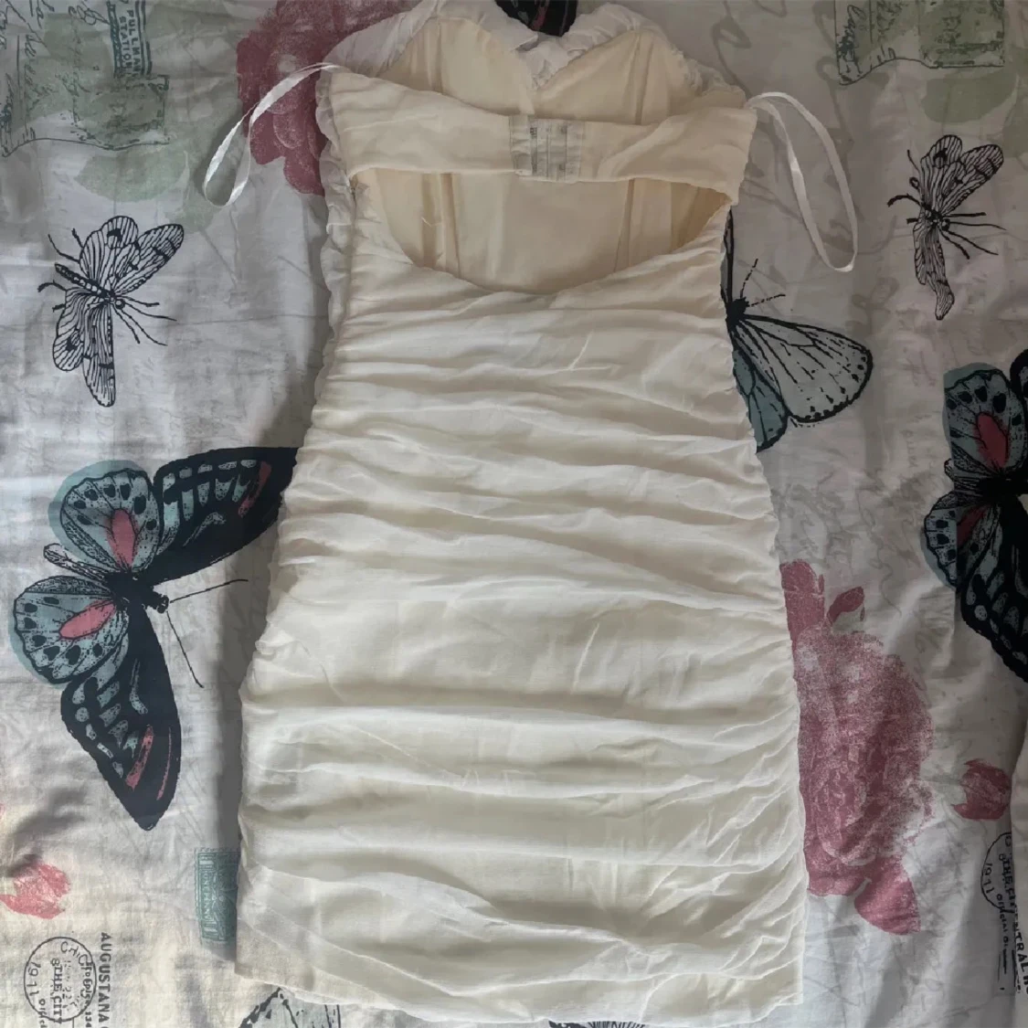 Vit klänning från Rare - 90