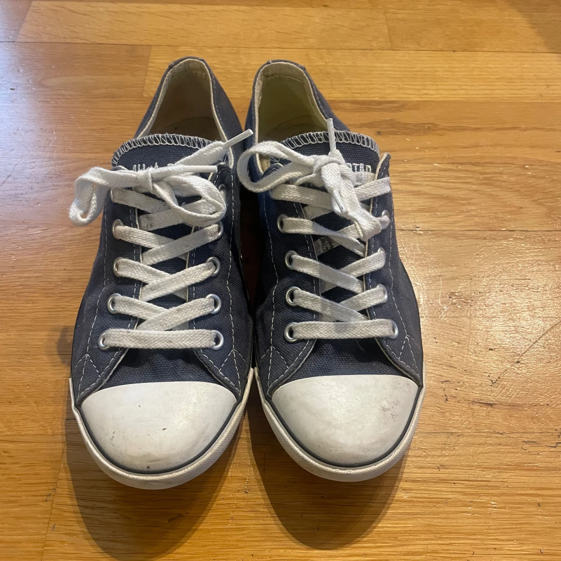 Converse mörkblåa #converse #stockholmstil #trendigt #populärt #billigt - 90