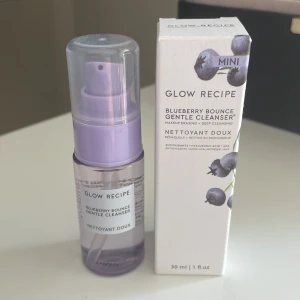 Glow recepi cleanser - HELT OANVÄND cleanser ifrån Glow recepi! Nypris: 119 kr