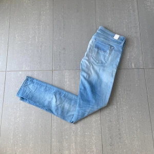 Replay jeans  - Säljer nu dessa blåa replay jeans, skriv för fler bilder/frågor🙌🏼