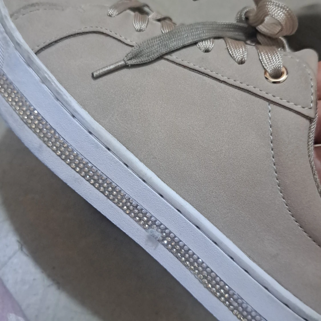 Dom är fina och bra materialet  - 92