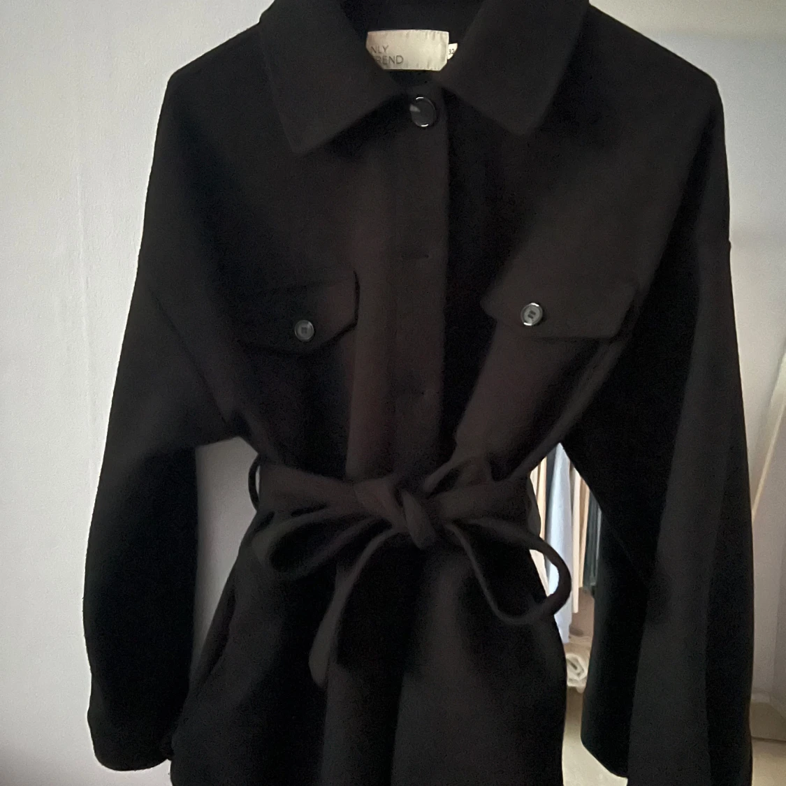 Nelly svart kappa - 90