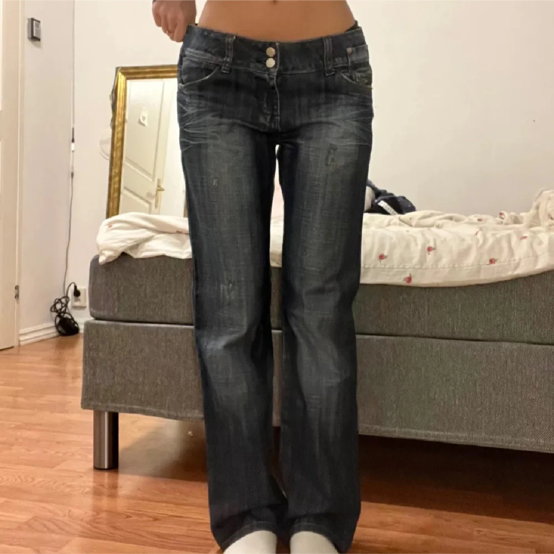 Blå lågmidjade jeans 