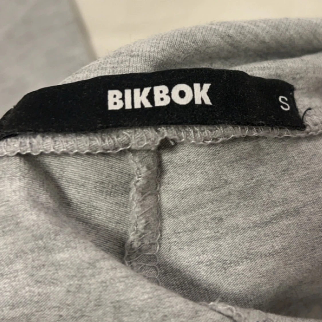 Gråa joga byxor från Bikbok  - 90