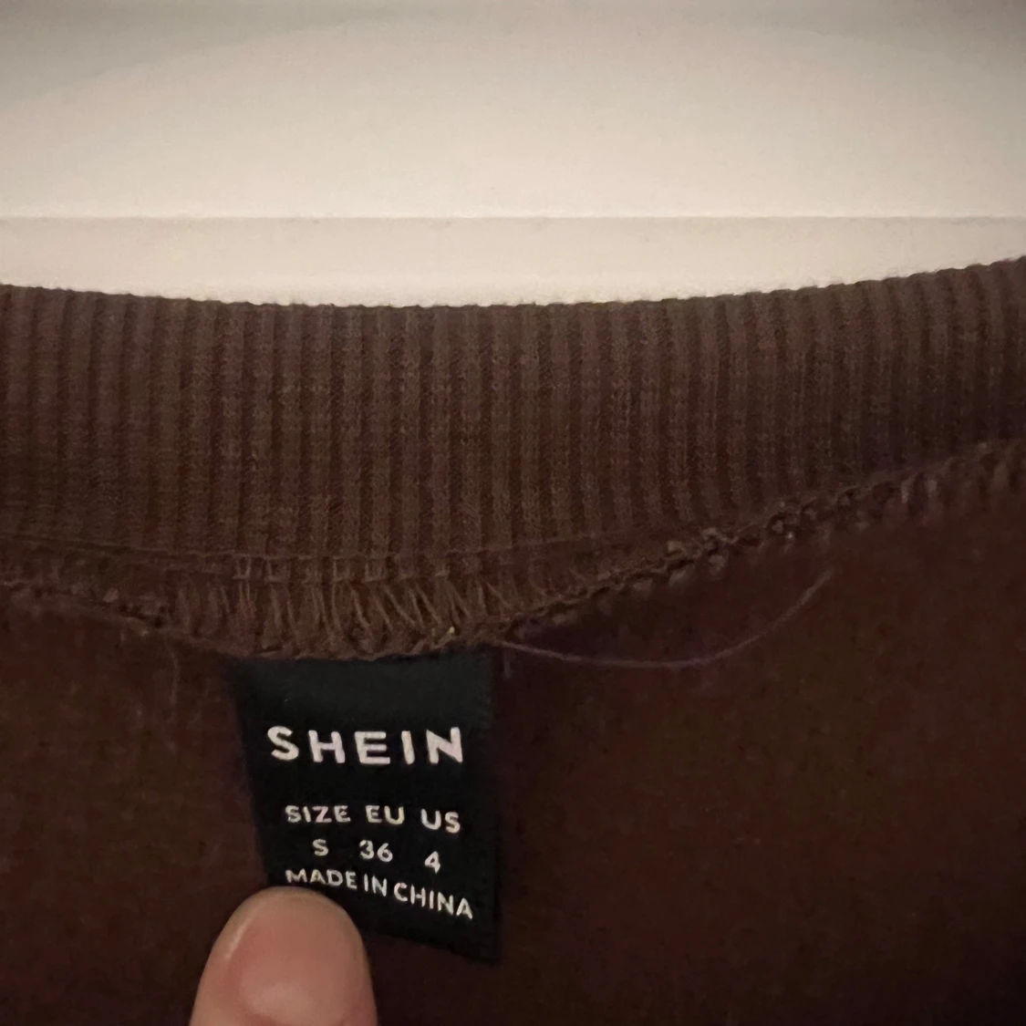 Brun tröja från SHEIN - 2