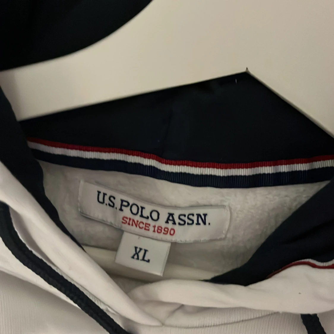 Vit hoodie från U.S. Polo Assn. - 91
