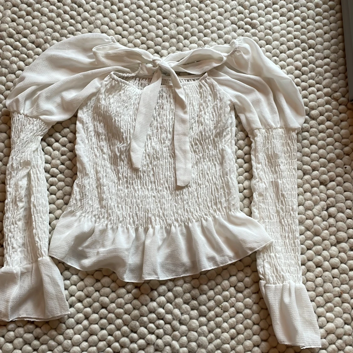 Vit blus från Boohoo - 1