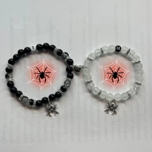 Armband med bokstav - ✧༺♥༻✧