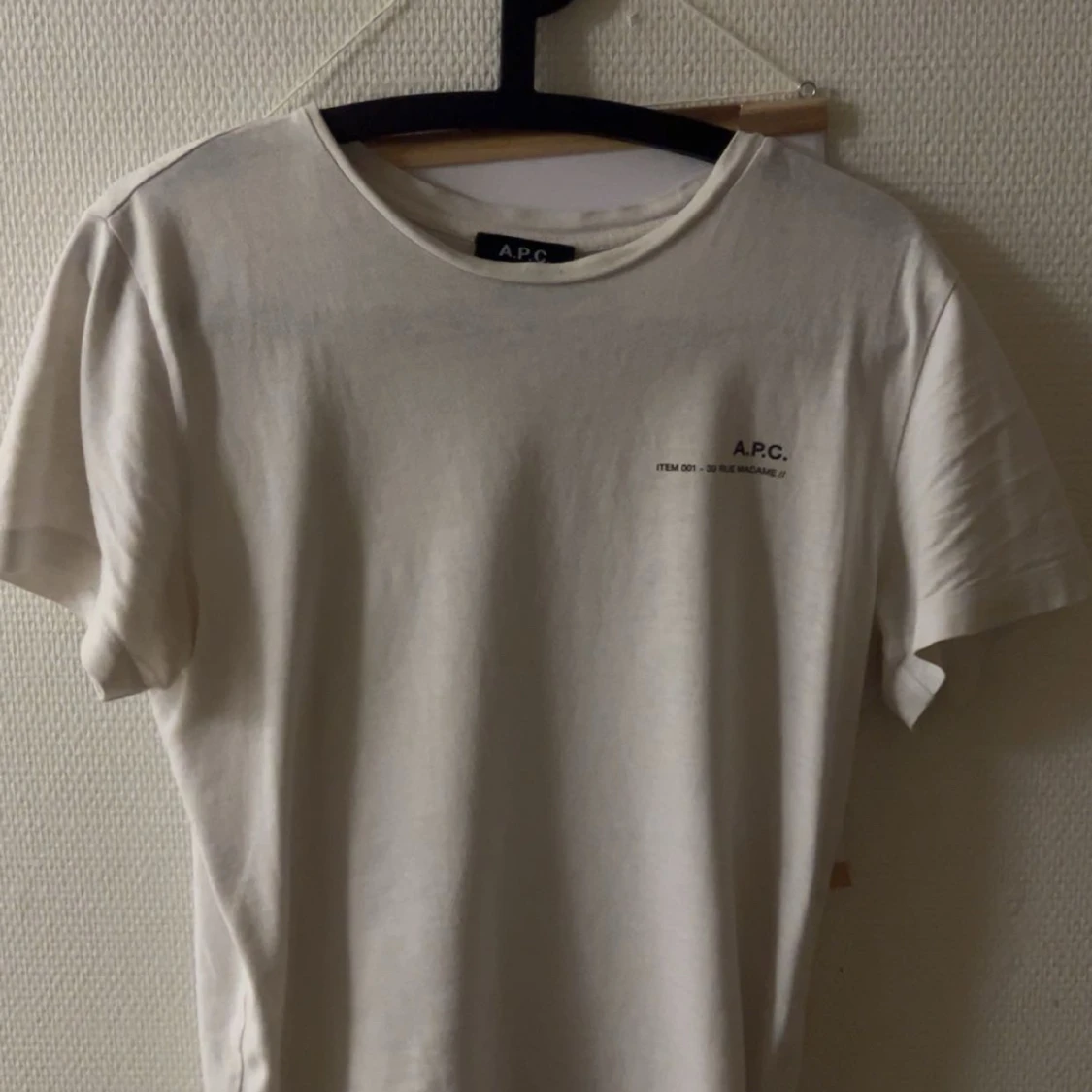 Vit t-shirt från A.P.C. - 90