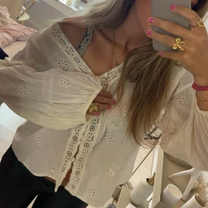 Blus - Fin och somrig blus från zara!