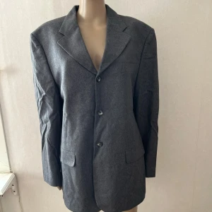 St Jacques kavaj kostym  - Inget att anmärka på 