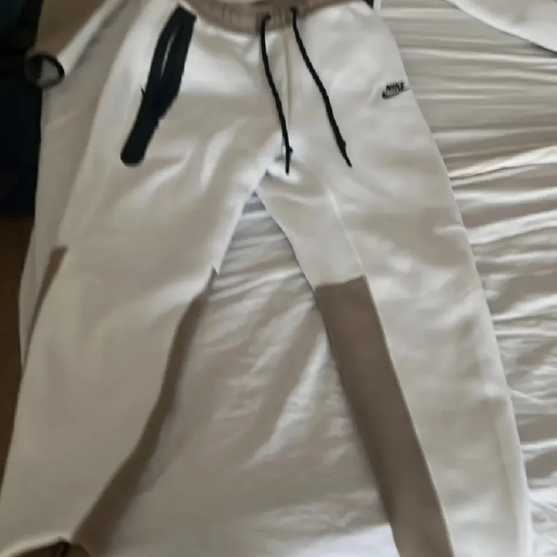 Vit & Beige Nike Tech Dress  - 92