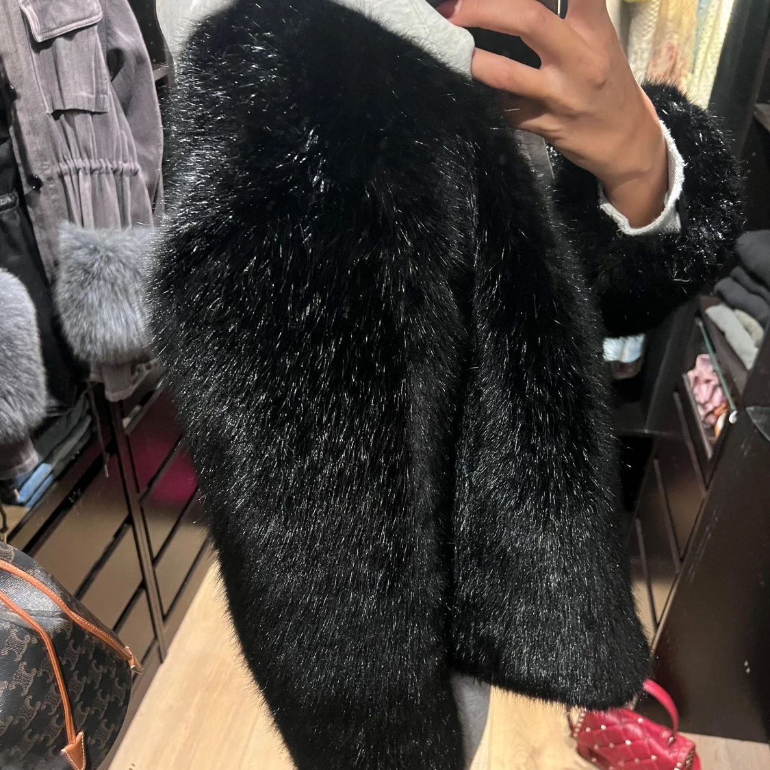 Skitsnygg fuskpäls från dondup