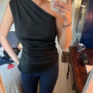 Topp - Super fin topp, aldrig använt storlek M 