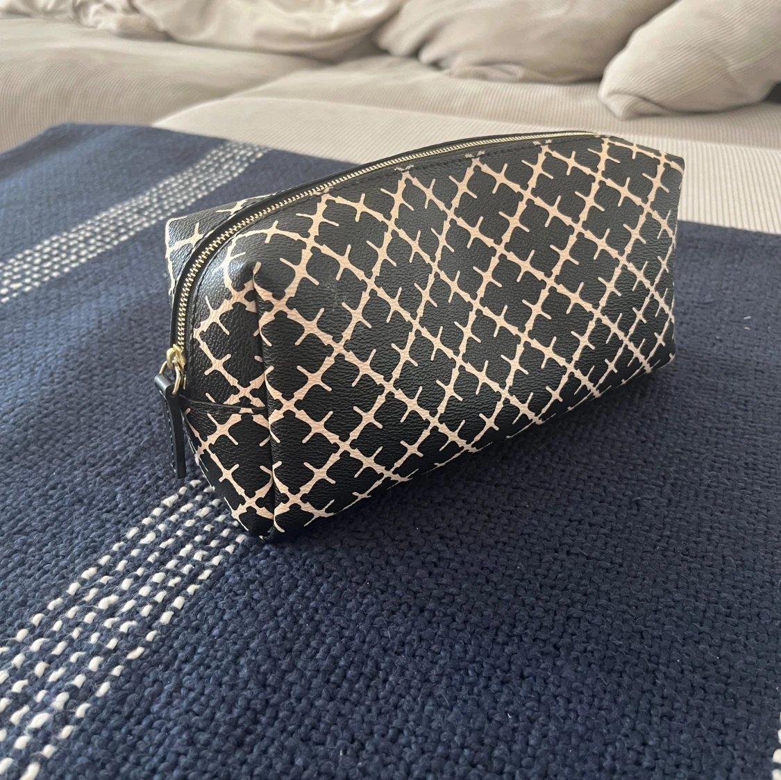 By Malene Birger Necessär - 90