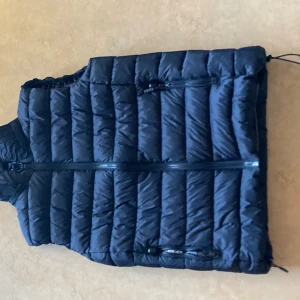 Superdry väst, storlek s - Superdry väst använd ett fåtal gånger
