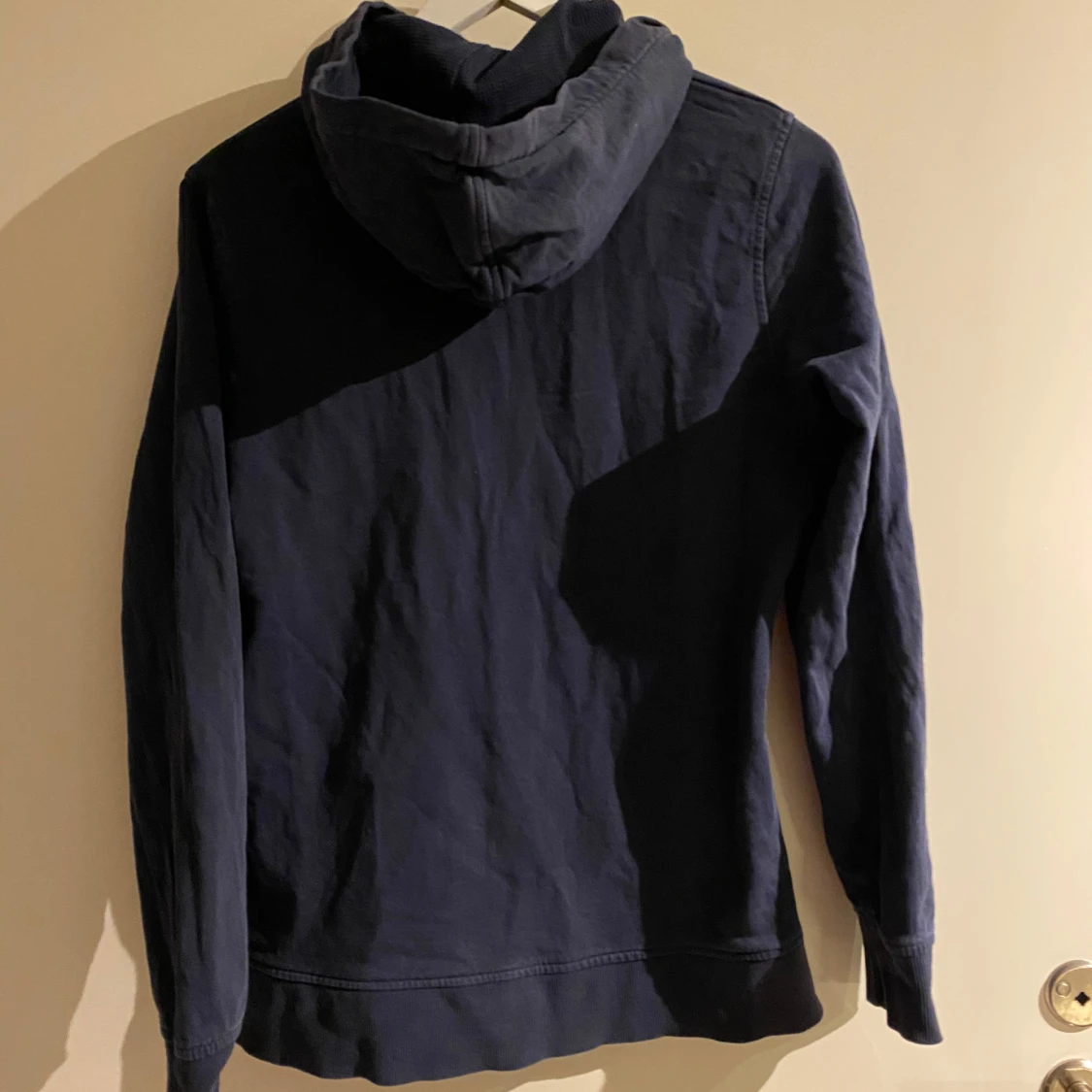 Blå huvtröja med dragkedja - 90