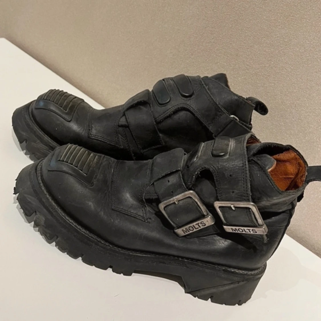 Molt’s vintage black leather chunky boots - 90