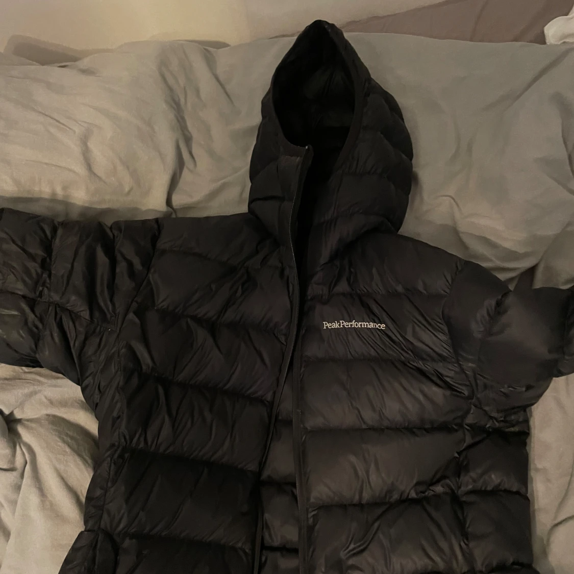 Peak performance puffer jackey