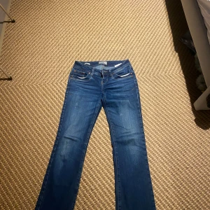 Ltb jeans - Asss Nice Ltb jeans med slitningar i storlek 25x30💕💕💕