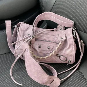 city bag - City bag (inte äkta) i superfint skick!!💕😍buda gärna