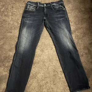 Replay anbass - Riktigt feta jeans, i bra skick.