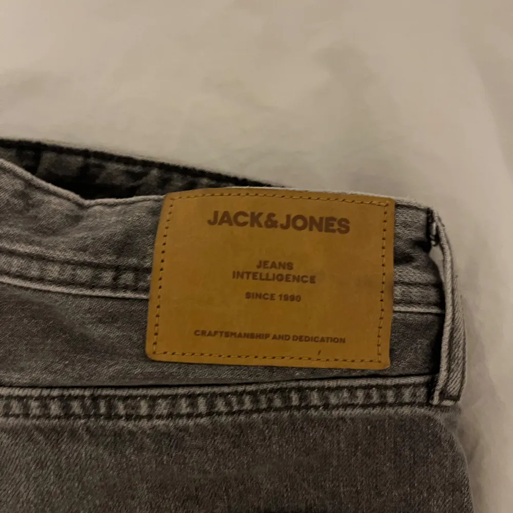 Jack%jones jeans i storlek 29/32 i bra skick . Jeans & Byxor.