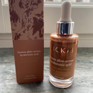 Hickap bronze glow serum - Bronze glow serum från hickap, aldrig använt. Nypris 349kr