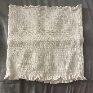 Tubtopp - En fin tubtopp som tyvärr inte används, och är i väldigt bra skick☺️