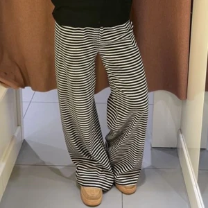 Gina mjukis byxor - Mjukis byxor från Gina Tricot i stl L, använda två gånger (lånad bild)