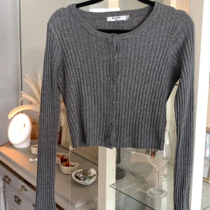 Na-Kd kofta S - storlek S mycket bra skick