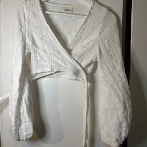 Omlott linne blus - Omlott linne blus 👚 