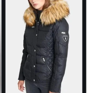 Märke  jacka med päls  - Jätte bra skick ingenting har hänt med den , den e varm till vinter , äkta päls , köpte från skinnbolaget , haft den i 1 år då jag köpte den förra året , skriv om due endast ,intresserad , storlkr 34/36