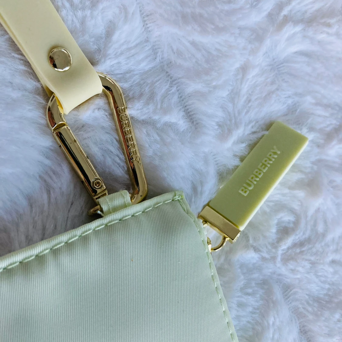 Burberry sminkväska - 92