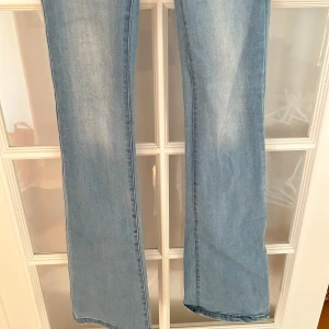 Bootcut tall jeans från only  - Storlek xs tall 36, i bra skick, säljer för 200kr 