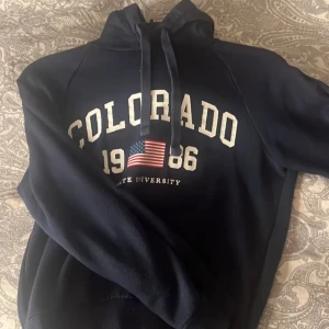 Marin blå hoodie (tryck it på köp nu) - Nyskick!❤️ 