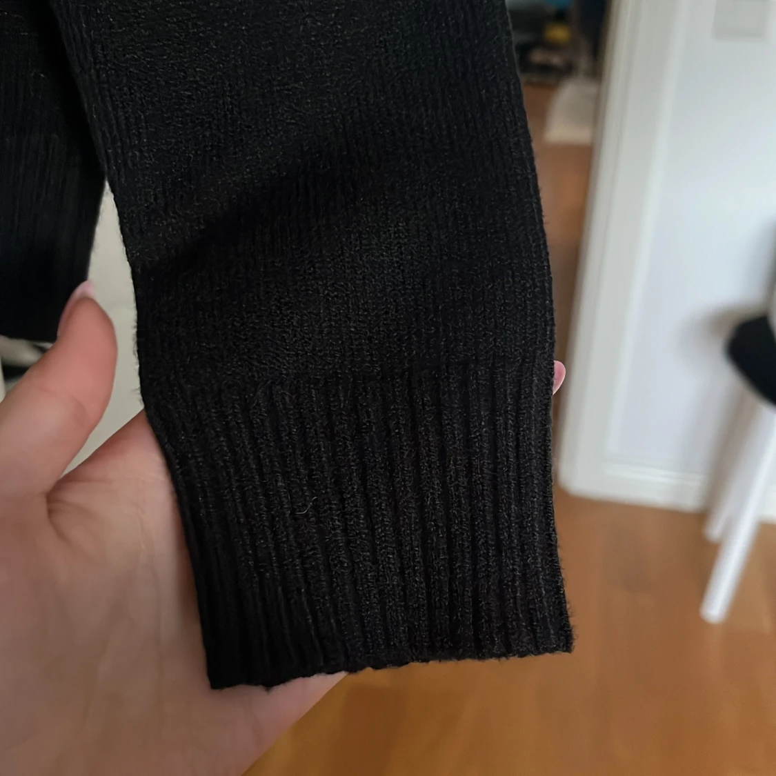 Svart stickad tröja från Hailys - 93