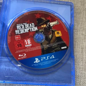 Ps4  ( red dead ) spel  - Det är använt men det är som ny , kvittot finns 