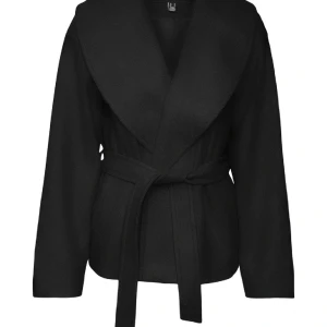 Kort kappa - Från Vero Moda nypris 799