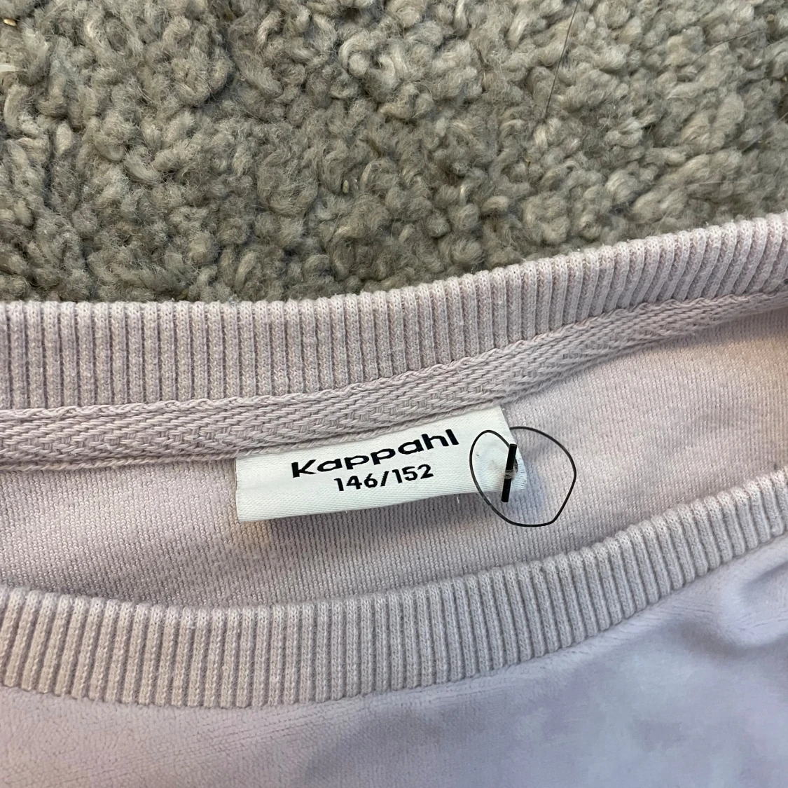 Fin lila tröja - 90