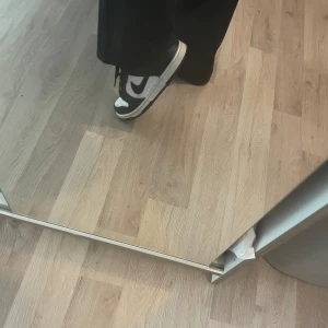 Panda dunks - Jättefina dunks som är köpta ifrån soleplus för ungefär 2,5 år sedan. Köpta för 2500. Helt ok skick, lite trådar,slitna vid hälen och creasde längst fram.