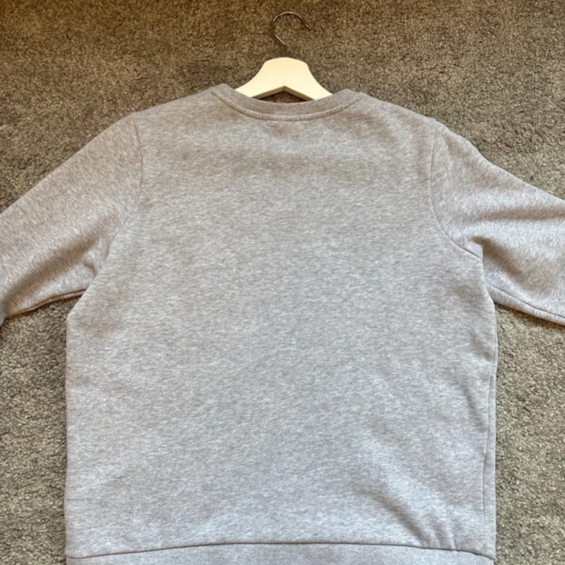 Grå sweatshirt från Lacoste - 2