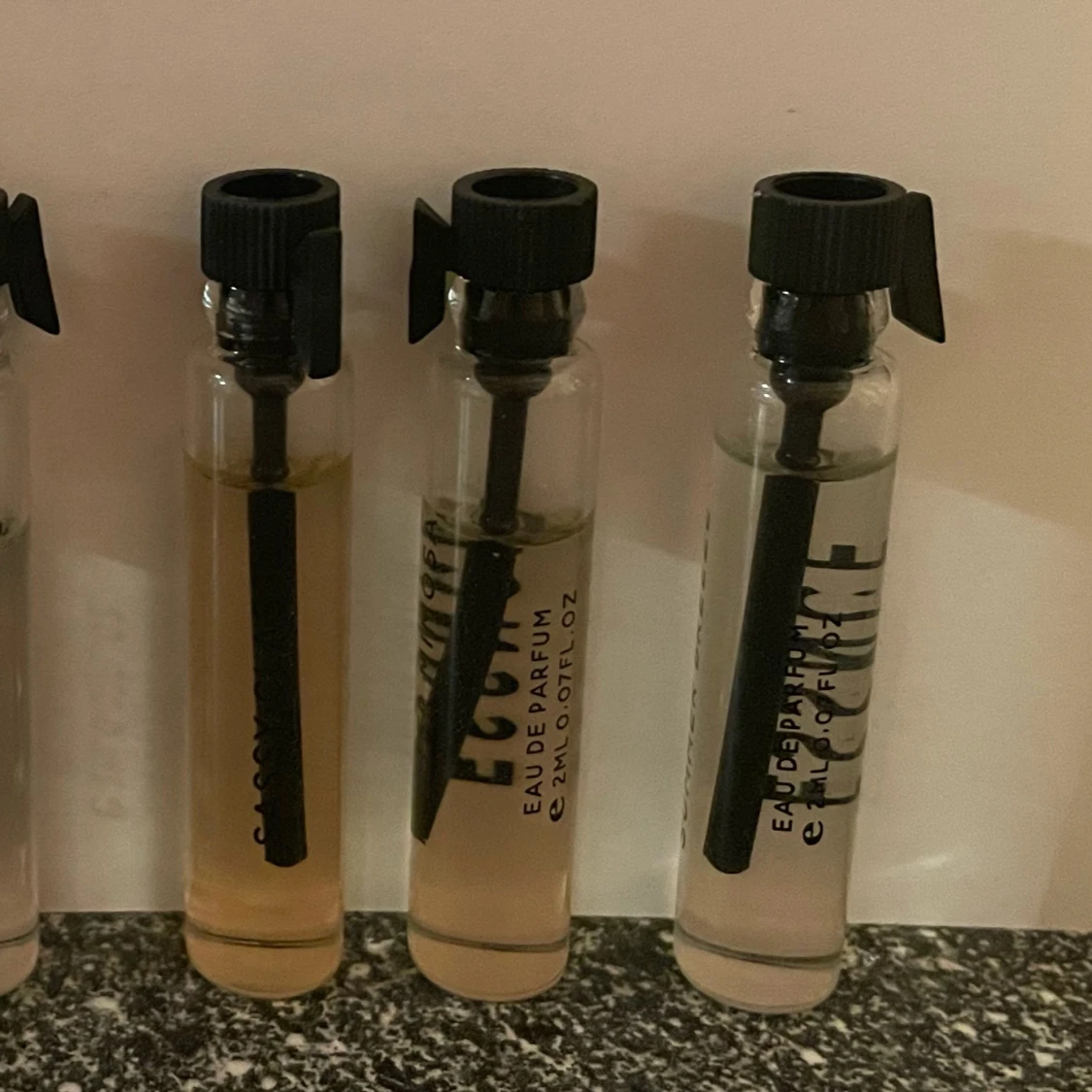 Essnce parfymer  - 1