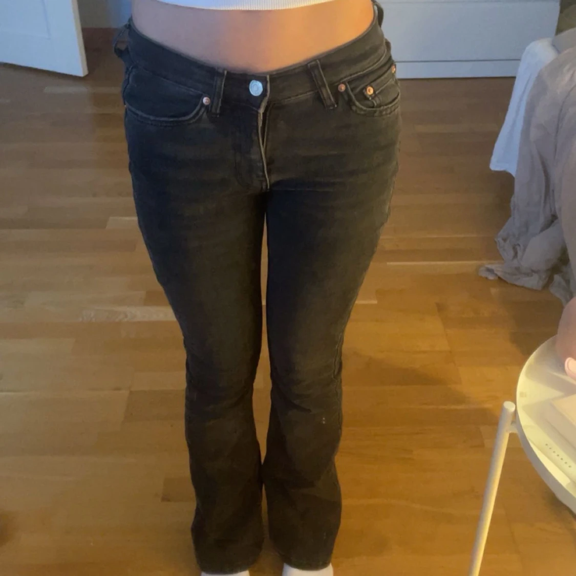 Svarta jeans från Gina 