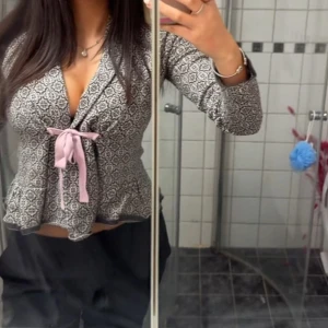 Odd Molly - säljer min supersöta odd molly tröja, då den nästan aldrig kommer till användning. Den är i superbra skick