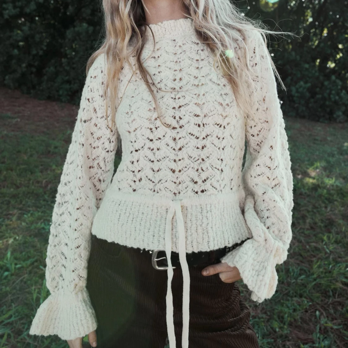 Hålstickad ull tröja från zara