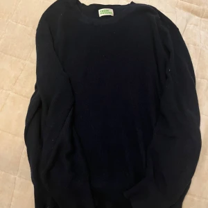 Mörkblå stickad tröja från From Future - Söt stickad tröja i mörk blå från from future